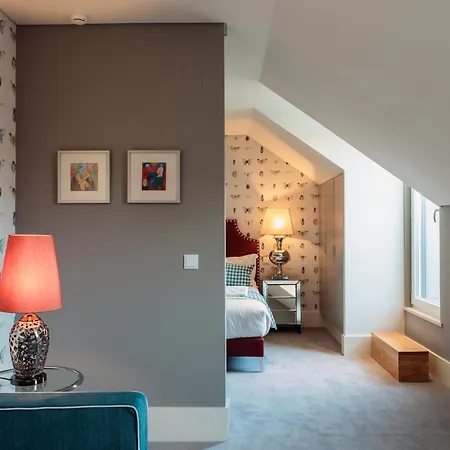 Dear Lisbon - Gallery House-2